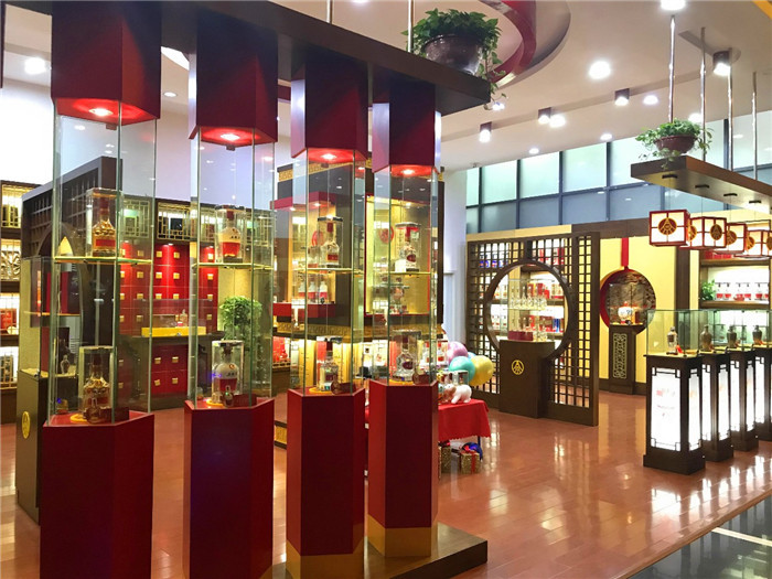 風雨同舟三十年、六星級專賣店(diàn)丨中州皇冠貿易五糧液旗艦店(diàn)