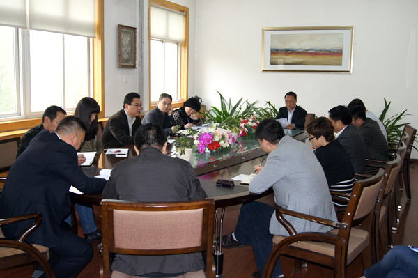 集團總經理(lǐ)萬根調研貿易公司新項目開(kāi)發進展情況