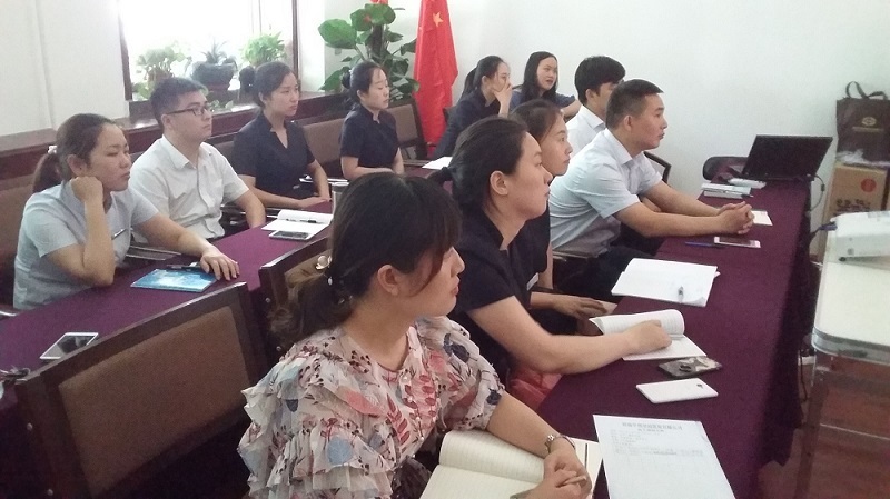 貿易公司開(kāi)展《幹好銷售》視(shì)頻教材培訓及新産品——神農牡丹花(huā)茶培訓